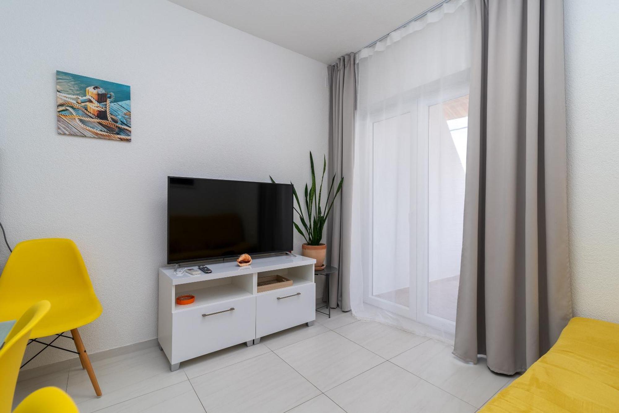 Apartment Brico *
