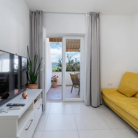 Apartments Brico - Heated Pool Trogir Exterior photo