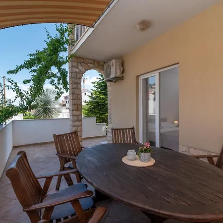 Apartments Brico - Heated Pool Trogir Exterior photo