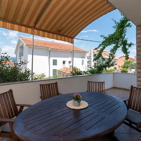 Apartments Brico - Heated Pool Trogir Exterior photo