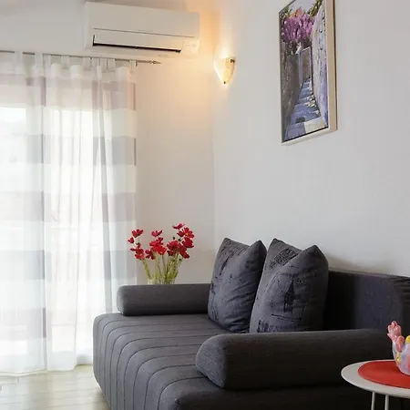 Apartments Brico - Heated Pool Trogir Exterior photo