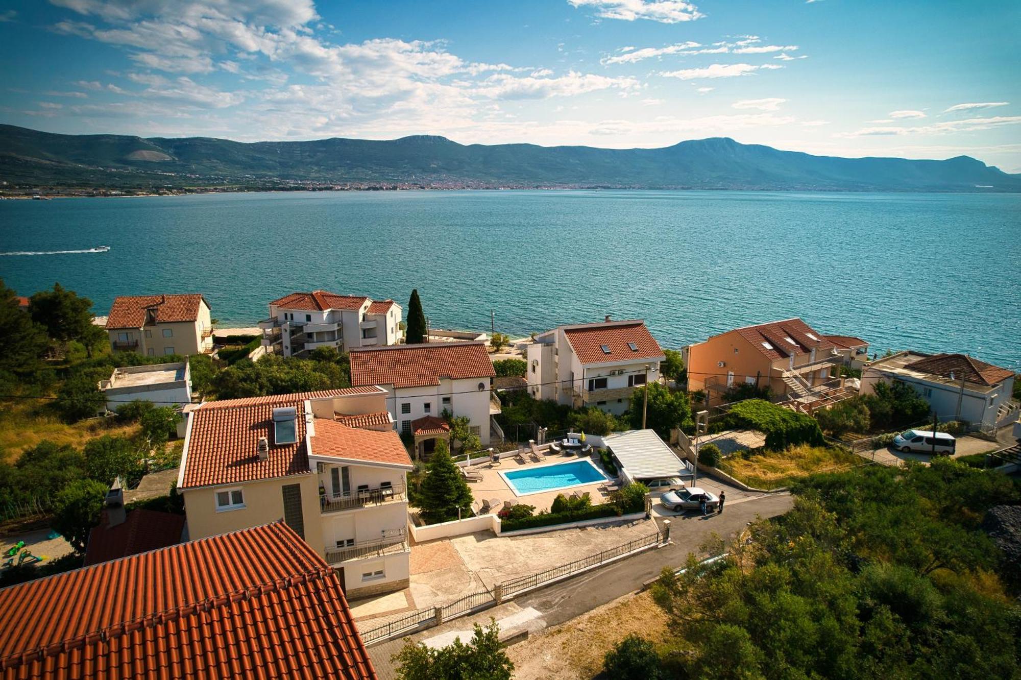 Apartament Brico - Heated Pool *