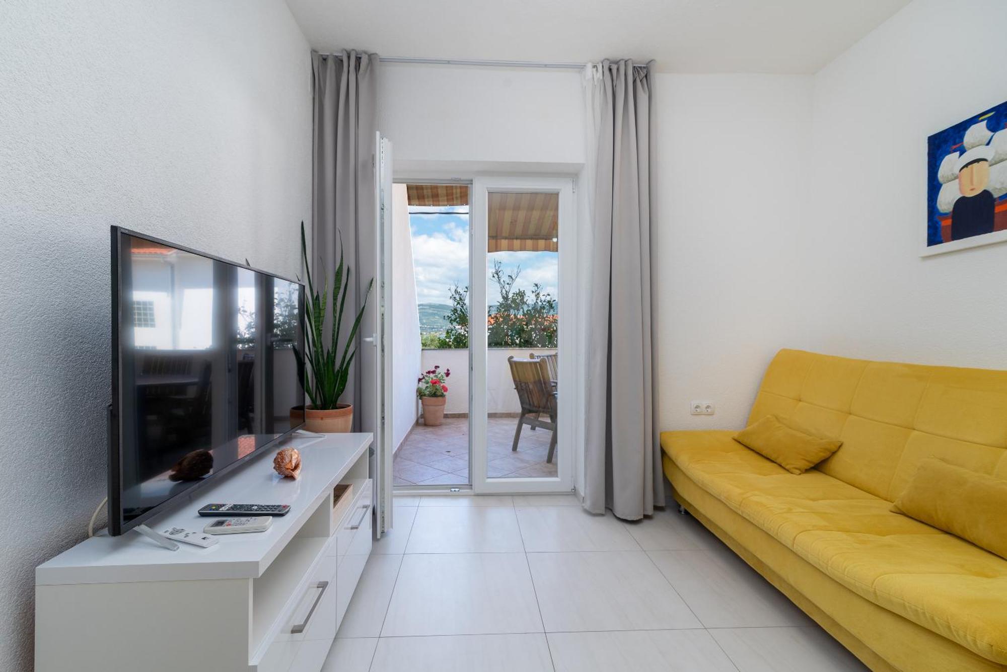 Apartament Brico - Heated Pool